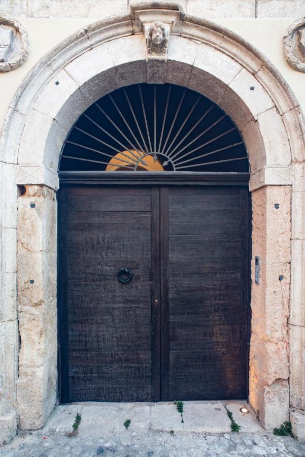 Dimora De Matera Luxury Suites Cosenza Exterior photo